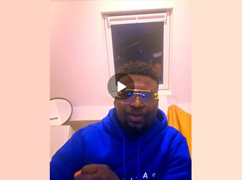 Roomgo UK - Benson - 28 - Hockley