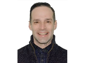 Roomgo UK - Daniel - 40 - Charing Cross