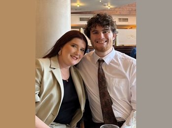 Roomgo UK - Holly - 24 - Newington