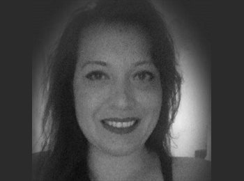 Roomgo UK - Ozlem - 49 - Charing Cross