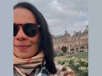 Roomgo UK - Erica - 42 - Northern Quarter