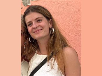 Roomgo UK - Fanny - 23 - Broadmead