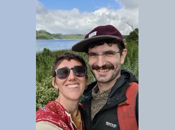 Roomgo UK - Mark and Rose - 37 - Hastings