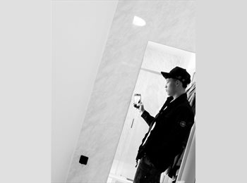 Roomgo UK - Brook - 19 - Kettering