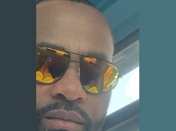 Roomgo UK - Michael  - 52 - Stratford-upon-Avon