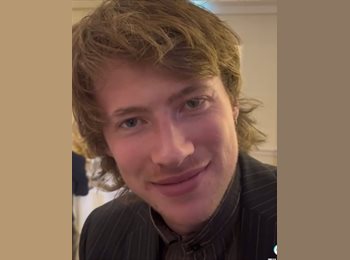 Roomgo UK - Jamie - 30 - Crystal Palace