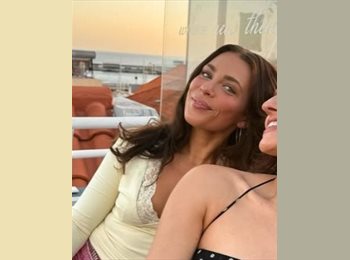 Roomgo UK - Olivia - 30 - Angel