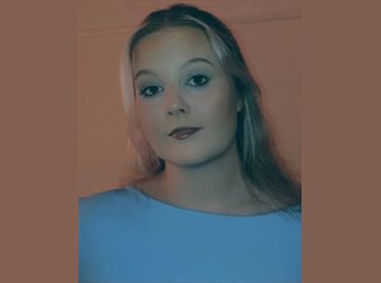 Roomgo UK - Natasha  - 25 - Foots Cray