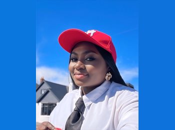 Roomgo UK - Margaret - 36 - Dorchester