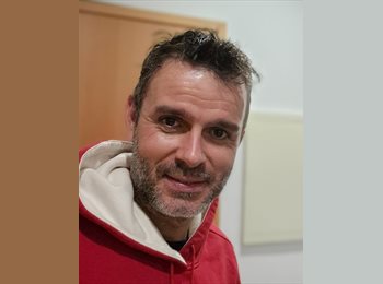 Roomgo UK - Bruno - 43 - Kensal Green