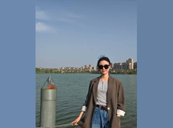 Roomgo UK - Xinle - 23 - Charing Cross