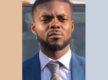 Roomgo UK - Kamil - 32 - Hitchin