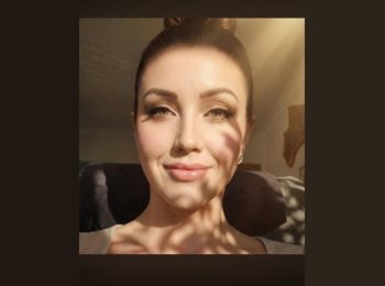 Roomgo UK - Lucy  - 45 - Henfield