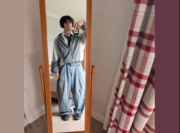 Roomgo UK - Luca - 18 - Old Town