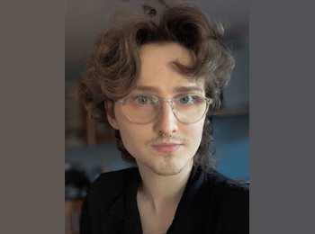 Roomgo UK - Joey - 24 - Cheltenham
