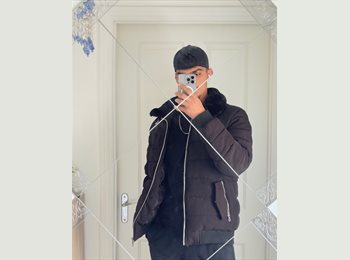 Roomgo UK - Khaled - 27 - Brentry
