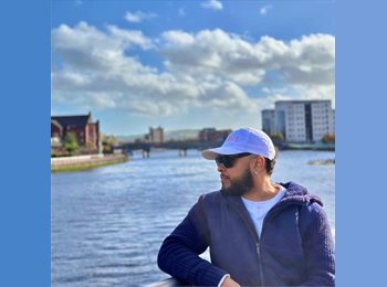 Roomgo UK - Augusto - 28 - Newington