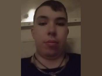 Roomgo UK - Benjamin - 23 - Nottingham