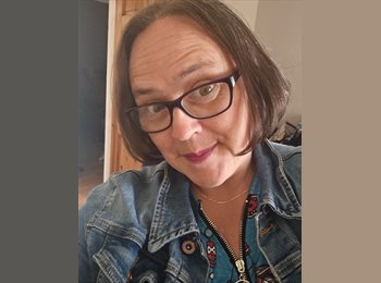 Roomgo UK - Kirsty - 42 - Brighton