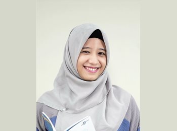 Roomgo UK - Aliva Kurnia - 27 - Edinburgh