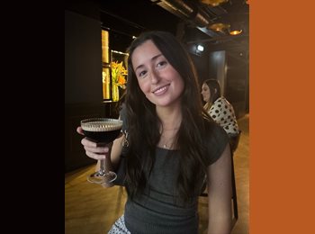 Roomgo UK - Jade - 21 - Brighton