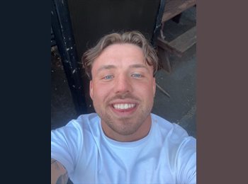 Roomgo UK - Cameron - 23 - Manchester