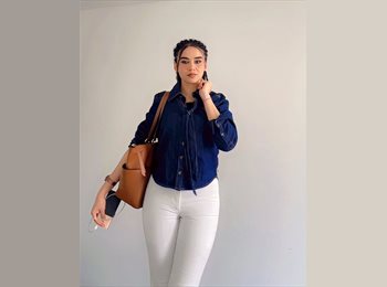 Roomgo UK - Poonam - 25 - Old Town