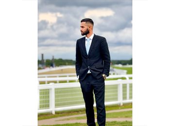 Roomgo UK - Muneeb - 27 - Spennymoor