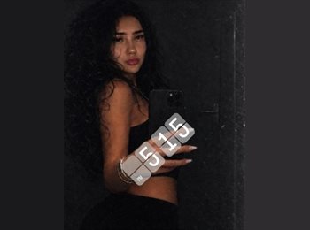 Roomgo UK - Kayleigh - 18 - Sheffield