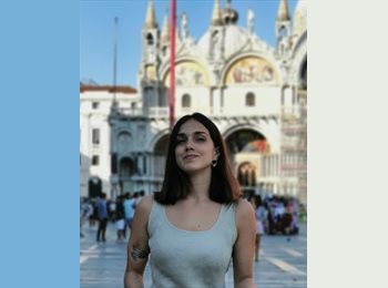 Roomgo UK - Anna Clara - 26 - Charing Cross