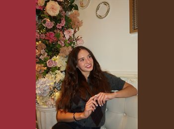 Roomgo UK - Ilona - 20 - Woking