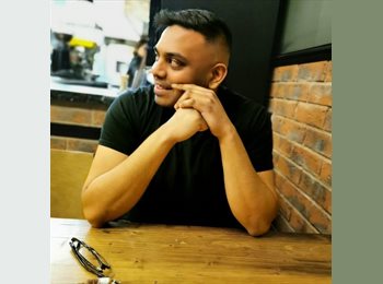 Roomgo UK - Myuran - 33 - Alton