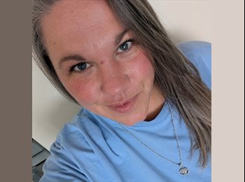 Roomgo UK - Stacey - 37 - Bideford