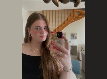 Roomgo UK - Marisa - 21 - Old Town