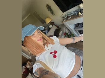 Roomgo UK - Leah - 26 - Brighton