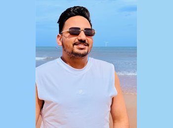 Roomgo UK - Rahul - 25 - Leeds