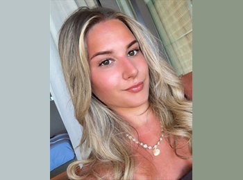 Roomgo UK - Aimee  - 22 - Glasgow