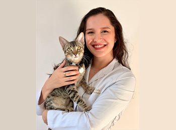 Roomgo UK - Catherine Calva  - 26 - Potters Bar