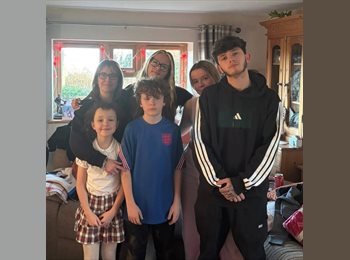 Roomgo UK - Rachel - 39 - Shrewsbury