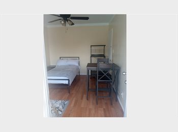Roomgo US - Cozy Room For Rent, Burbank - $1,150 pm