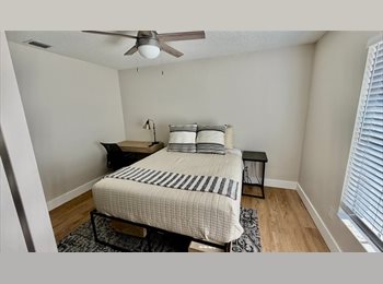 Roomgo US - Furnished Room Ideal for Nurse or Nursing Student | Utilities Included | Near Hospitals & Seminole S, Altamonte Springs - $1,050 pm