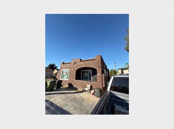 Roomgo US - Perfect Home for You - Book a Viewing Today, Florence-Graham - $2,000 pm