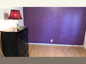 Roomgo US - room with a private bath, Lancaster - $748 pm