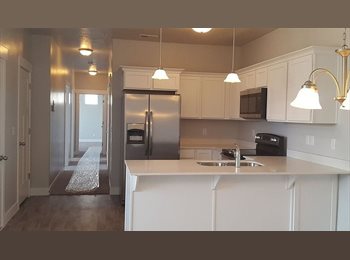 Roomgo US - 2 Rooms for rent / 2 Cuartos para rentar, Riverton - $800 pm