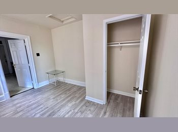 Roomgo US - Rooms for Rent at a shared housing , Virginia Square - $915 pm