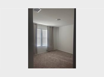 Roomgo US - Room for rent, Buda - $725 pm