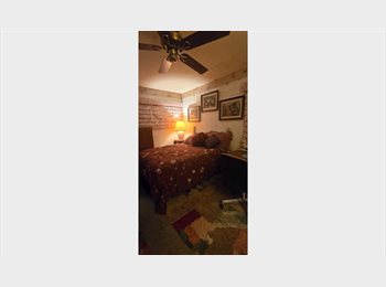 Roomgo US - Family Home, Willow Meadows/Willowbend Area - $650 pm