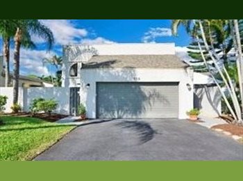 Roomgo US - Clean   room for rent a bargain, Delray Beach - $700 pm