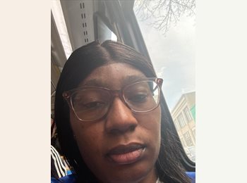 Roomgo US - Ruth Lamour - 30 - Mount Vernon