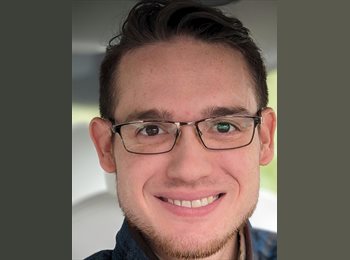 Roomgo US - Charles  - 36 - Poway